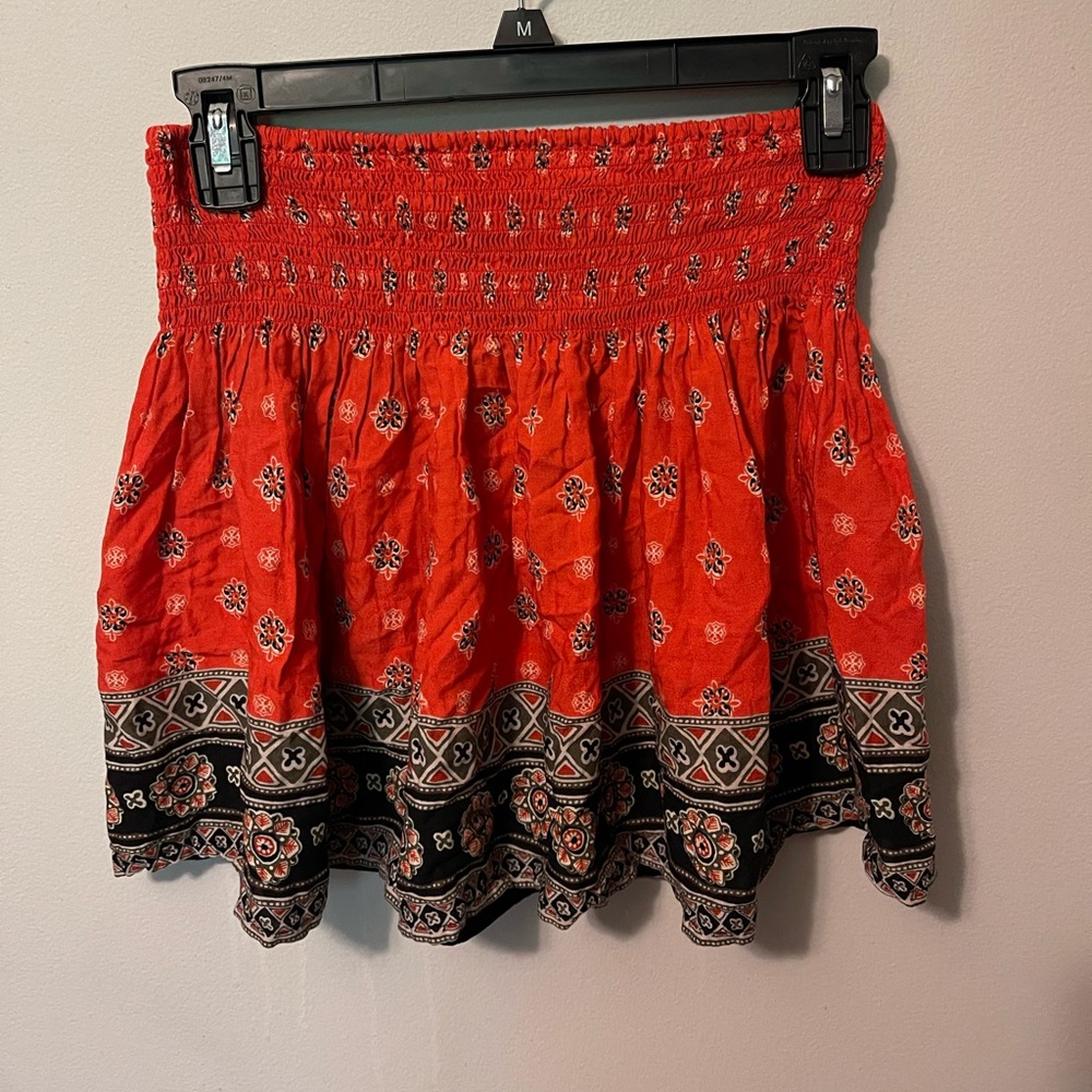 Light Flowy Skirt Hollister